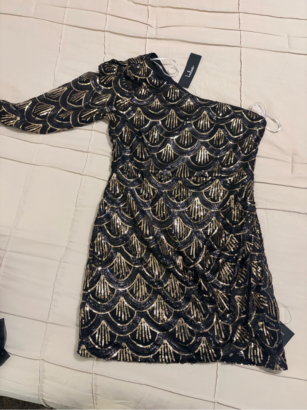 Lulu's Black and Gold One-Shoulder Sequin Dress